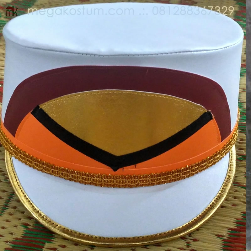 topi-marching-band-putih-kombinasi-coklat-gold